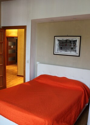 Double Room | Desk, soundproofing, free WiFi, bed sheets - Centro Storico B&B (Foggia)