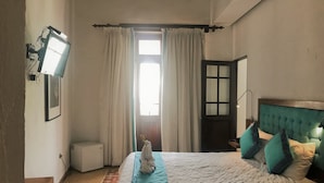 Suite, Private Bathroom, Garden View | In-room safe, desk, iron/ironing board (on request), free WiFi - Hotel Saint Nicolas (Santo Domingo)