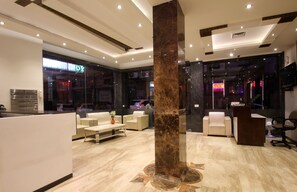 Reception - Hotel Mohan International (New Delhi)