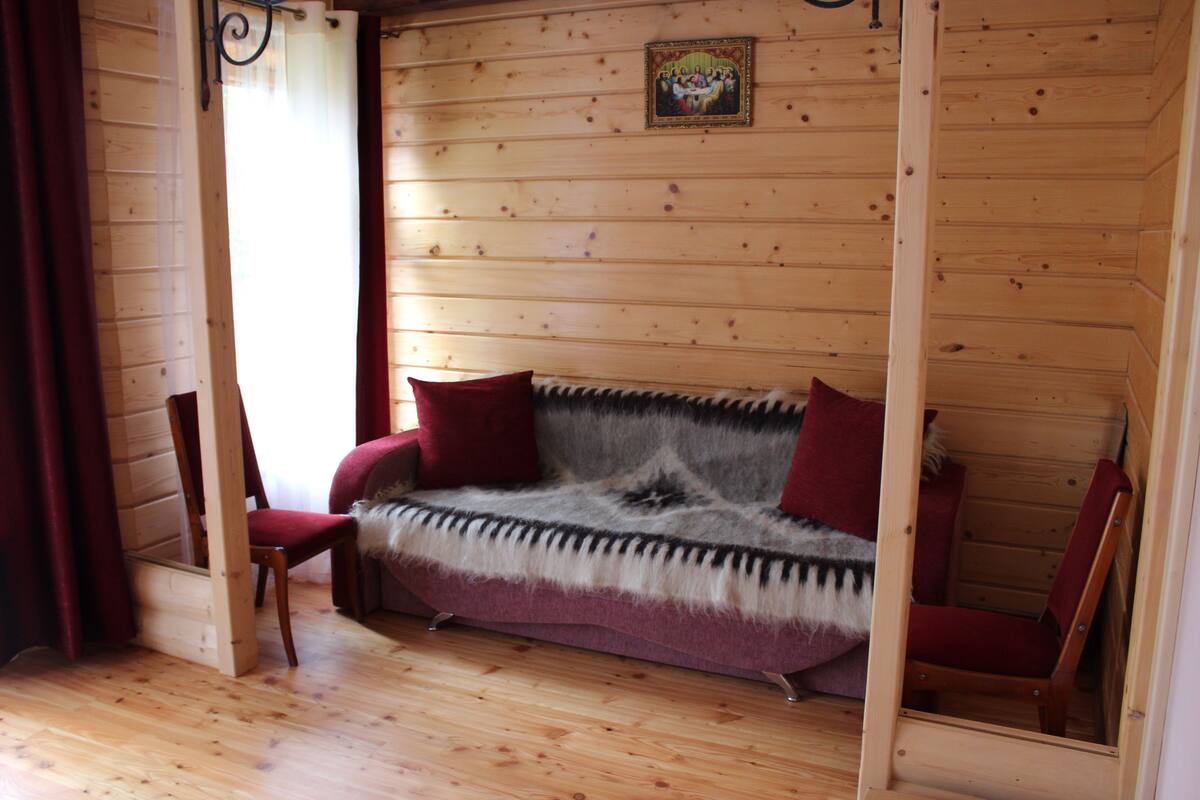 Economy Room, 1 Bedroom | Living area