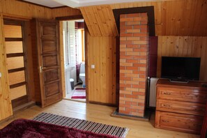 Comfort Room, 1 Bedroom | 1 bedroom, premium bedding, iron/ironing board, free WiFi - Goranka (Yaremche)