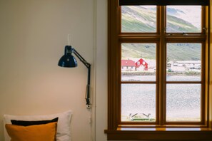 Habitación individual, baño privado | Vistas al lago