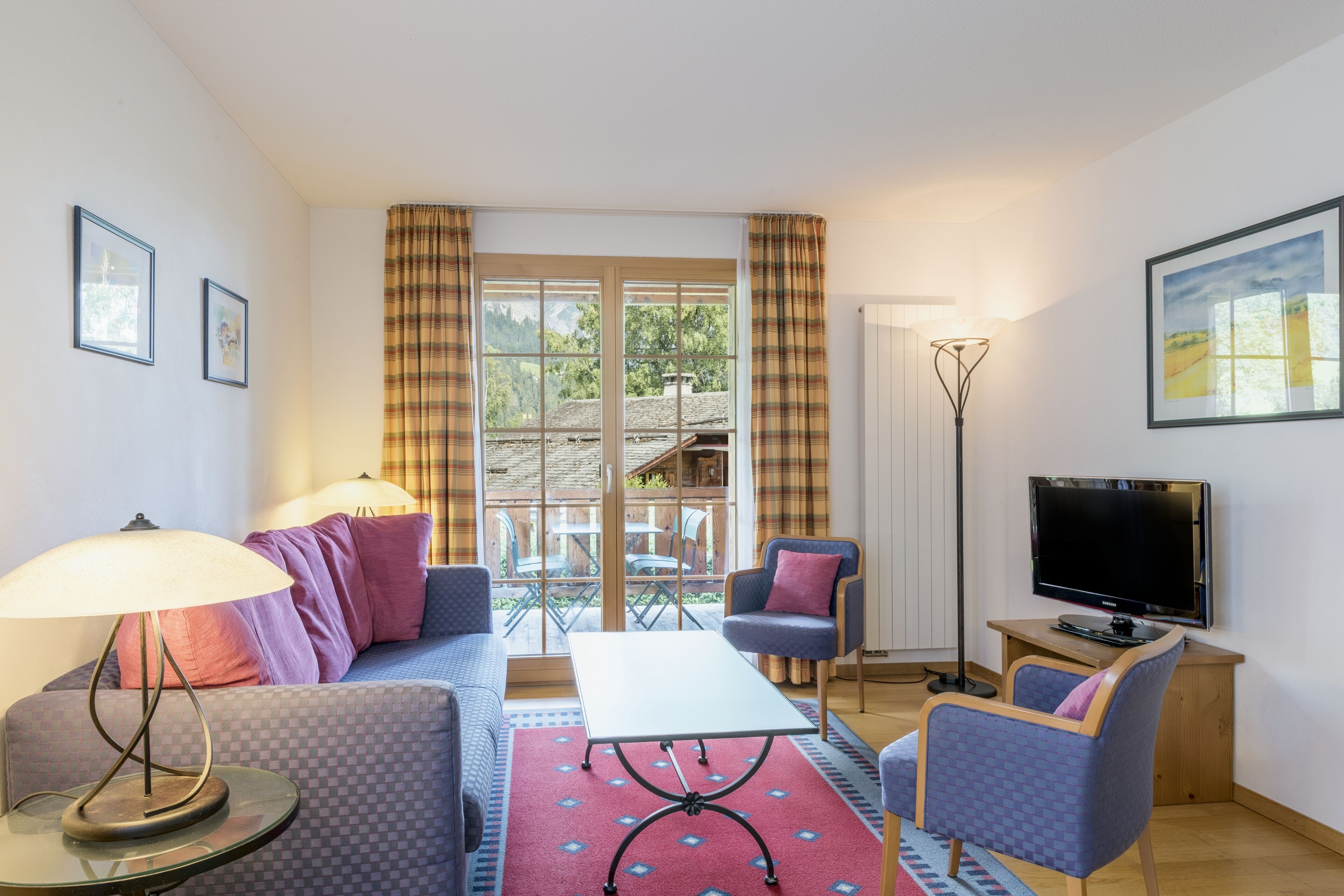 comfort apartment, 2 bedrooms | living area | flat-screen tv