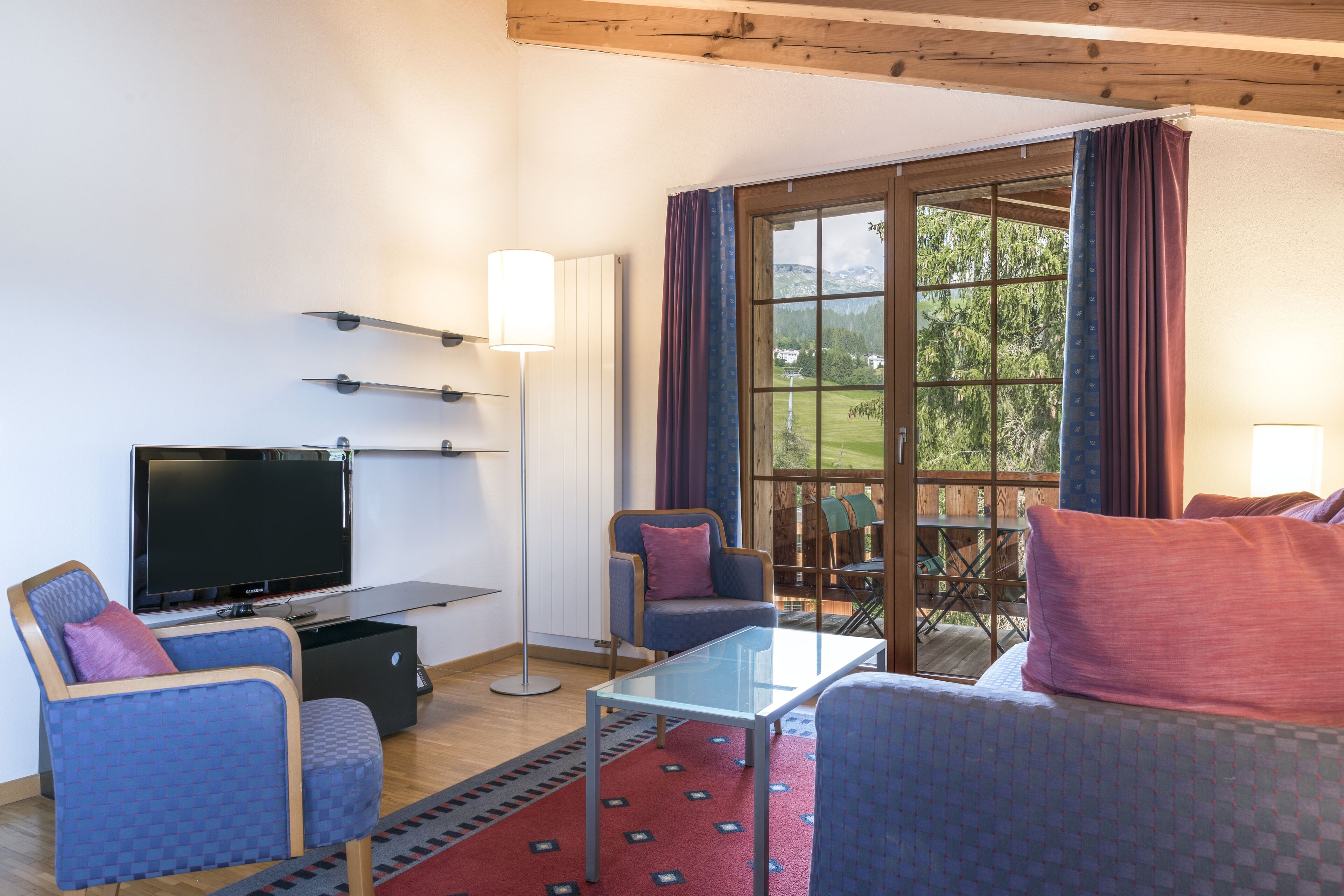 premium apartment, 2 bedrooms | living area | flat-screen tv