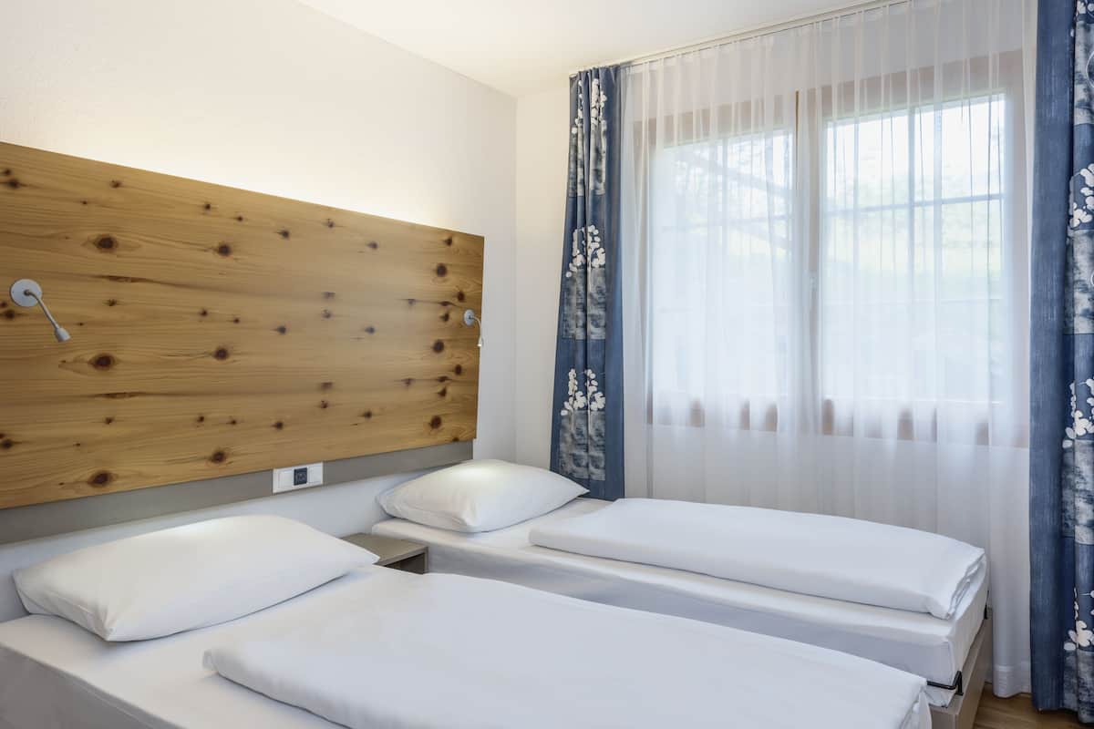 basic apartment, 2 bedrooms | 1 bedroom, in-room safe, free wifi, bed sheets