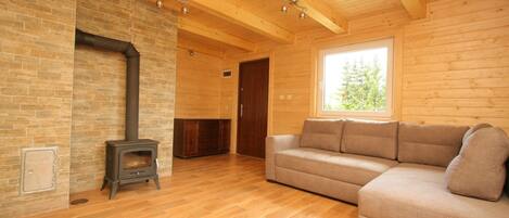 Cabin, 2 Bedrooms, Kitchenette | Iron/ironing board, bed sheets