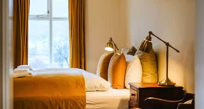 Bankinn - Hotel by Aldan