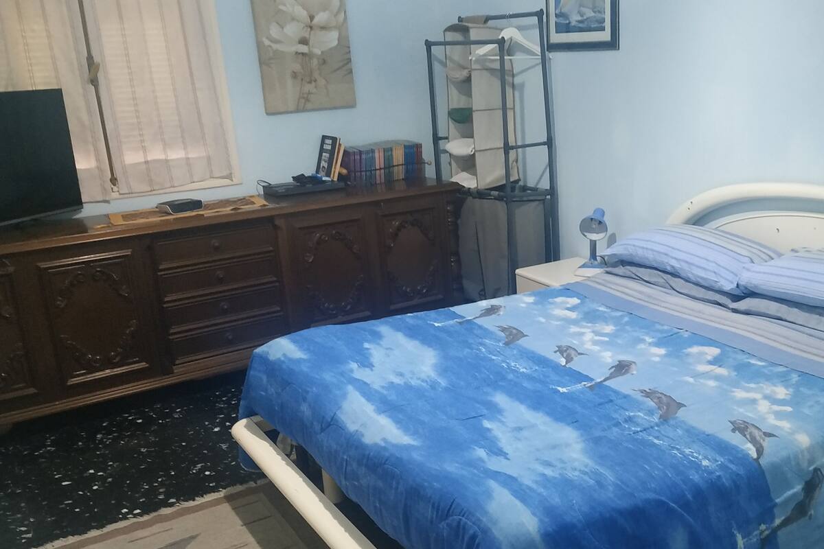 Iron/ironing board, rollaway beds, free WiFi, bed sheets