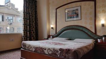 Superior Double Room | Rollaway beds, free WiFi, bed sheets