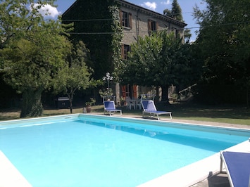 Beautiful Tuscan Villa with private swimming pool, garden and stunning views