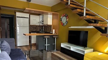 Classic Duplex | Private kitchenette