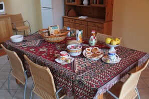Free daily local cuisine breakfast