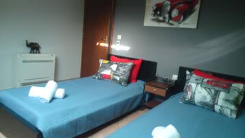 Familienhaus, 2 Schlafzimmer | 2 Schlafzimmer, Bügeleisen/Bügelbrett, kostenloses WLAN, Bettwäsche