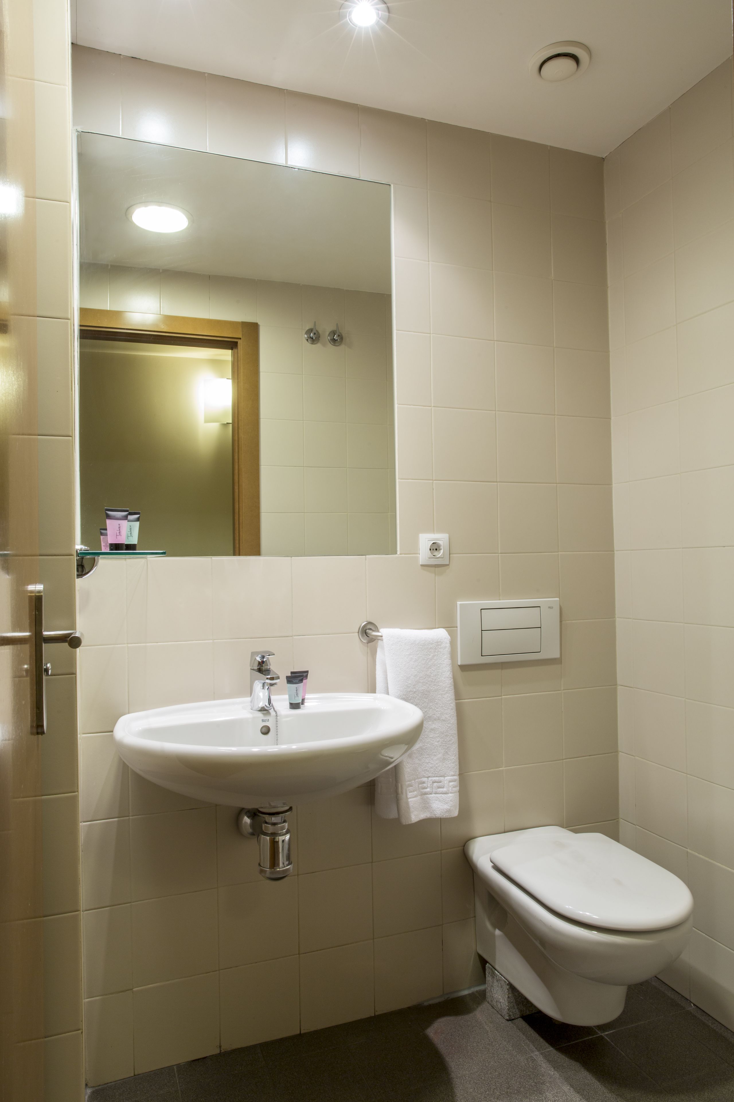 Photo - Residencia Universitaria Resa Hernan Cortes