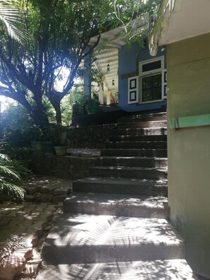 Interior entrance - Tea Garden Holiday Inn (Ella)