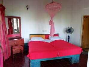 Basic Double Room, 1 Double Bed, Mountain View | Rollaway beds - Tea Garden Holiday Inn (Ella)