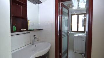 Suite, 2 Schlafzimmer | Badezimmer | Dusche, kostenlose Toilettenartikel, Haartrockner