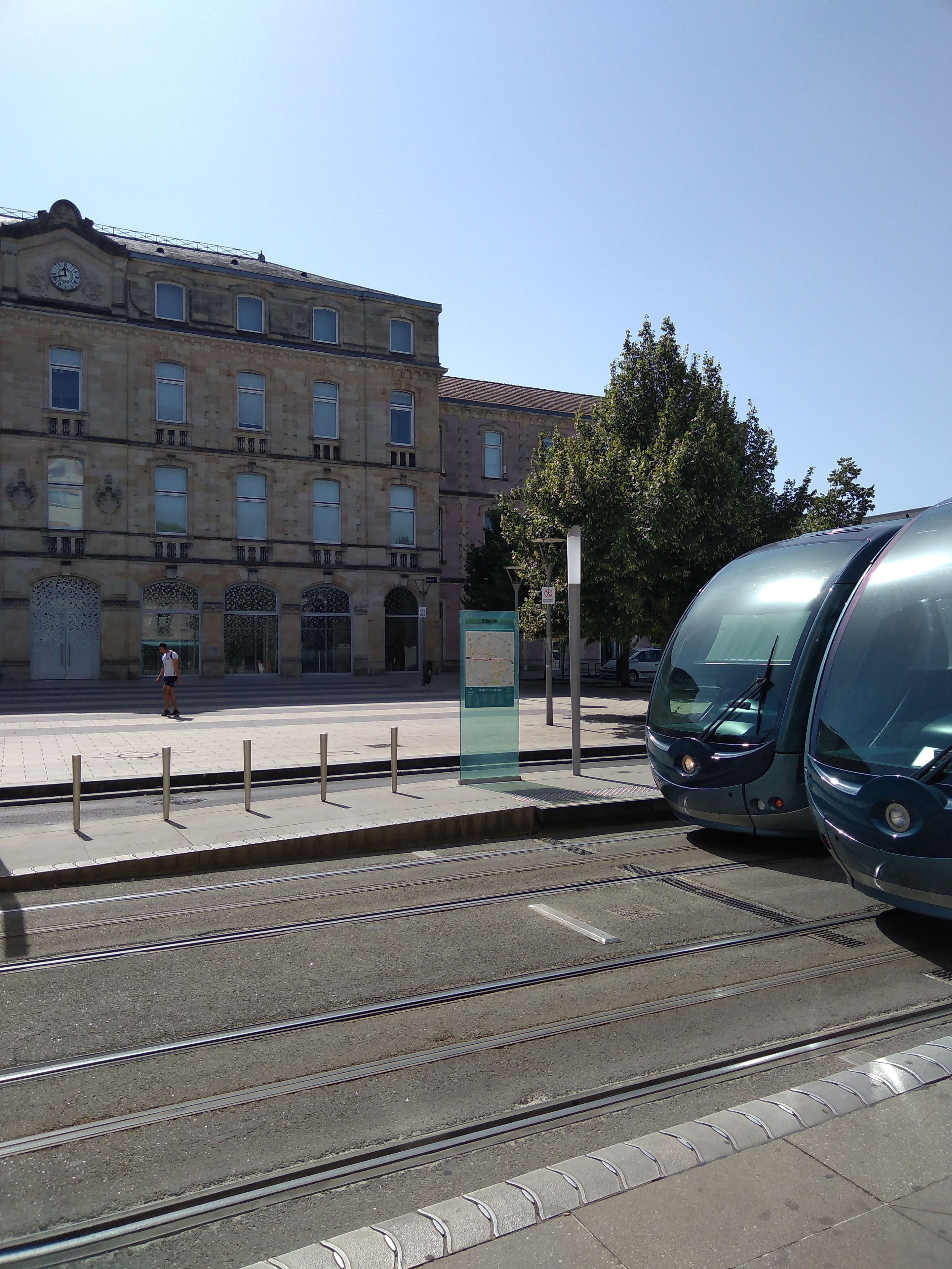 Photo - C'est une maison bleue - a blue lodge in Bordeaux
