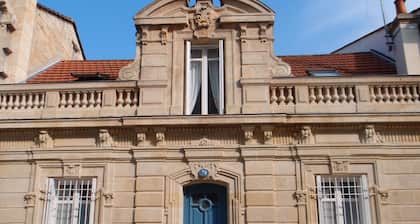 Blue Lodge in Bordeaux