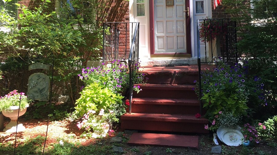 The Pratt Smith House B&B