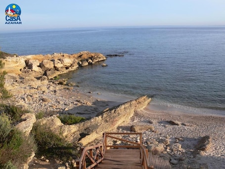 Ubicación cercana a la playa y arena blanca. Residencial Marcomar Casa Azahar