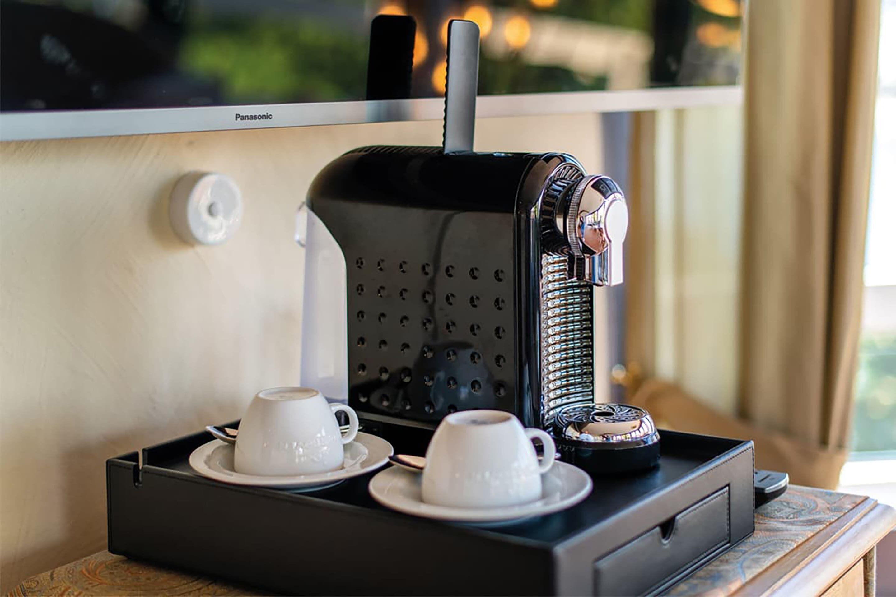 panoramic studio suite | premium bedding, in-room safe, individually furnished, desk