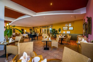 2 restaurants, breakfast, lunch, dinner served; German cuisine