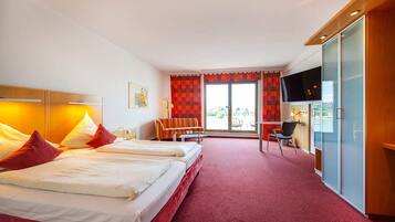 Deluxe Double Room | Premium bedding, in-room safe, individually furnished, desk