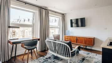Studio (Double) | Living area | Flat-screen TV