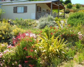 Chalet (Sumba) | Terrace/patio - Insolites Du Camping De Trezulien (Douarnenez)