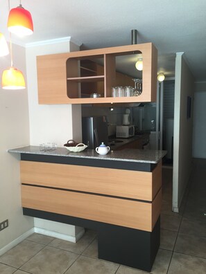 Full-size fridge, microwave, oven, stovetop - 10.- HNA Mirador El Faro (La Serena)