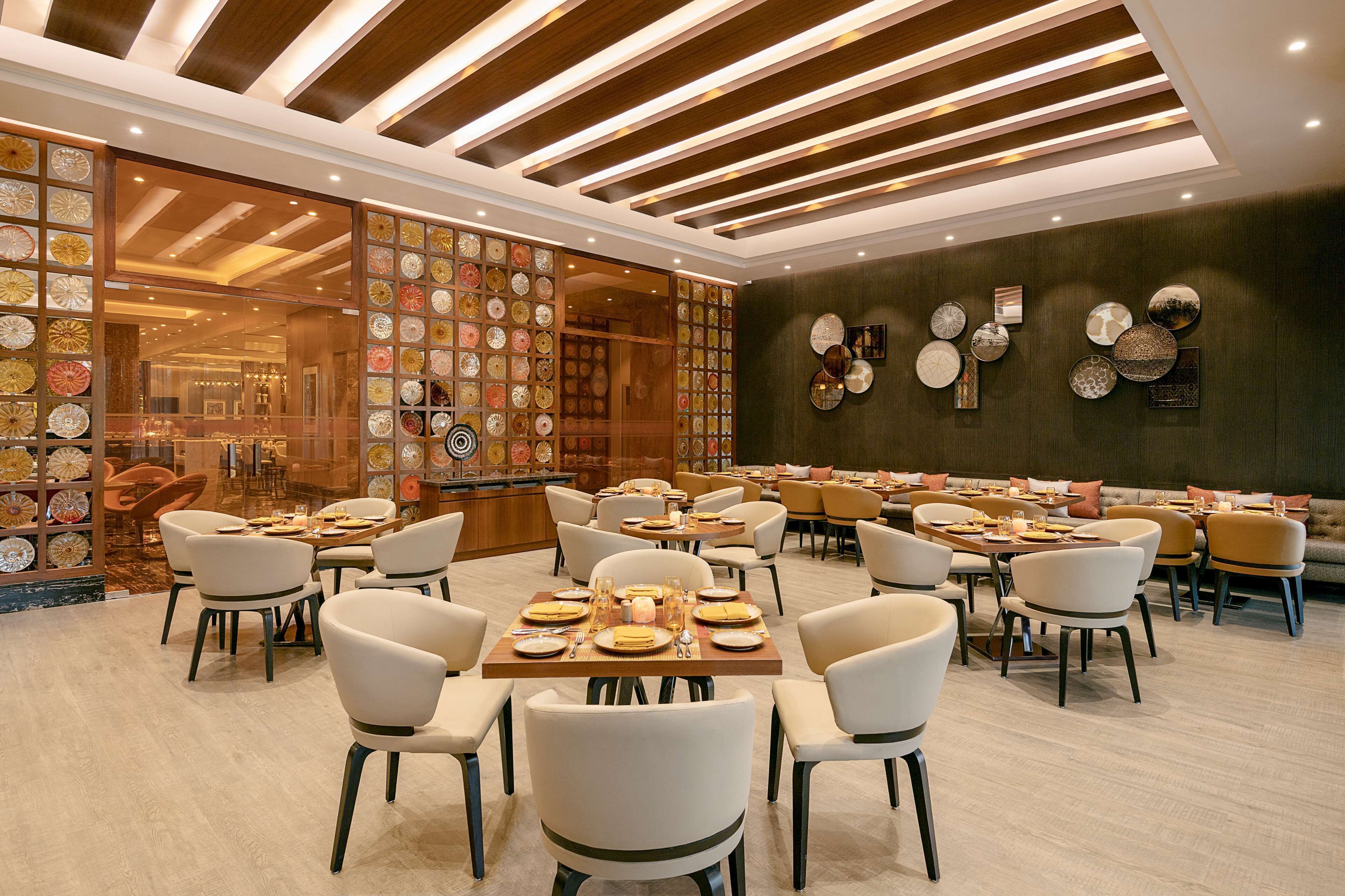 breakfast, lunch and dinner served