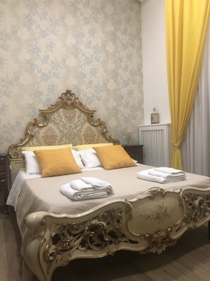 Luxury Double Room, 1 Queen Bed (Aragona) | Frette Italian sheets, premium bedding, down comforters - Royal Gismonda (Naples)