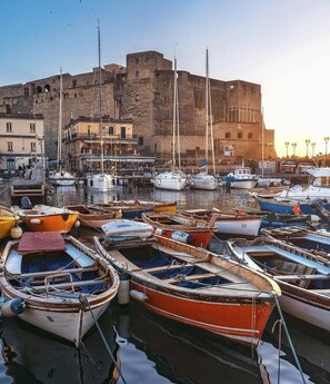 Lake - Royal Gismonda (Naples)