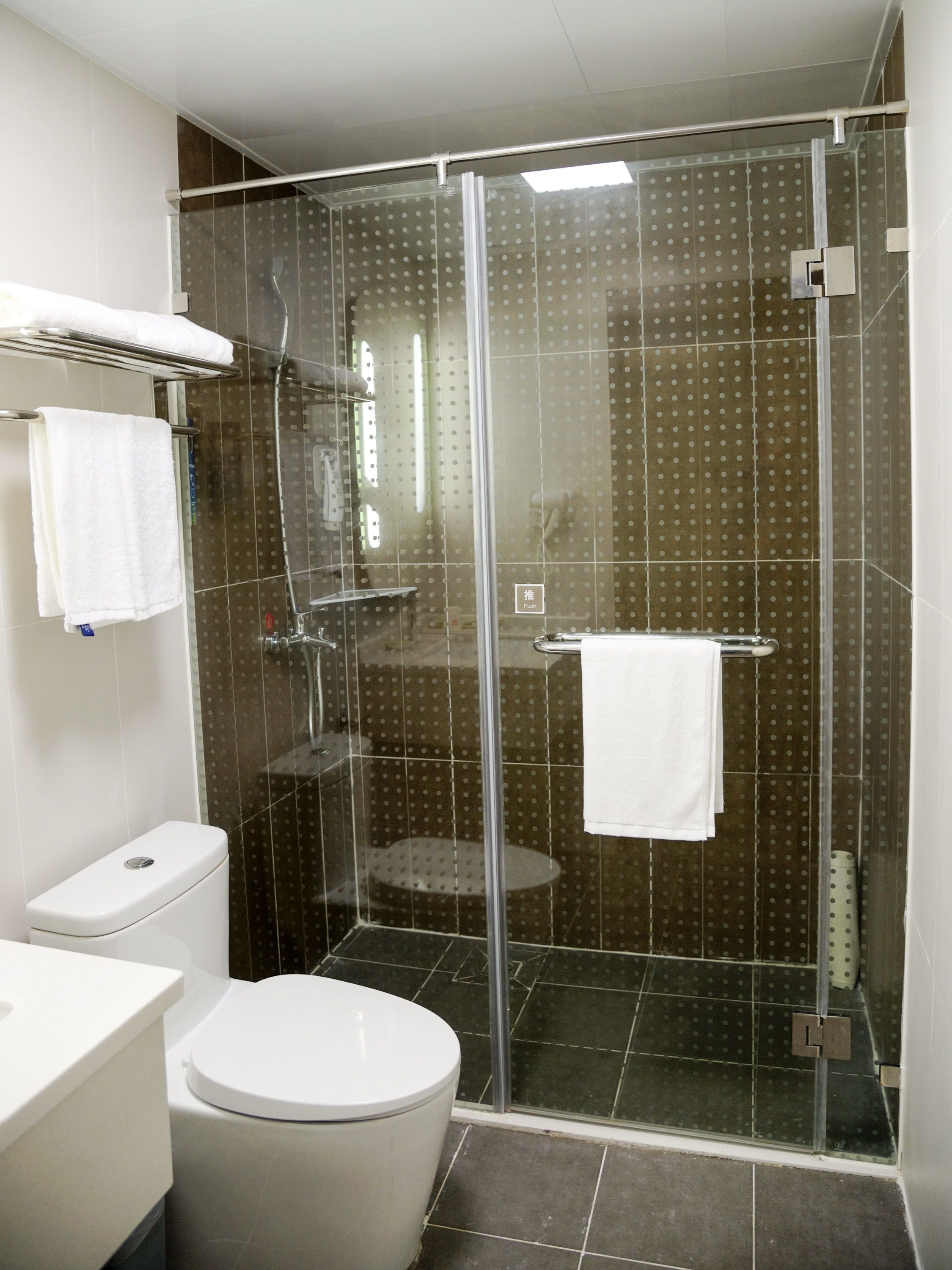 twin room | bathroom | shower, rainfall showerhead