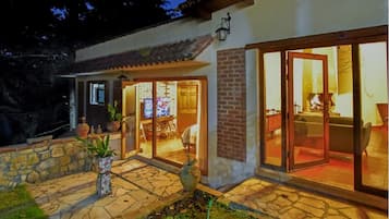 Comfort House, Multiple Beds, Non Smoking | Terrace/patio