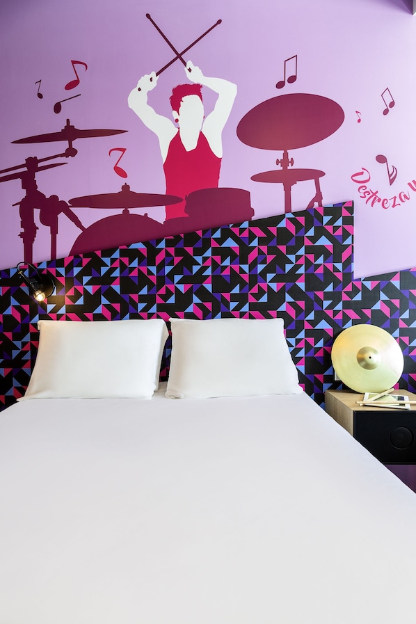 Double Room, 2 Double Beds | Dusch