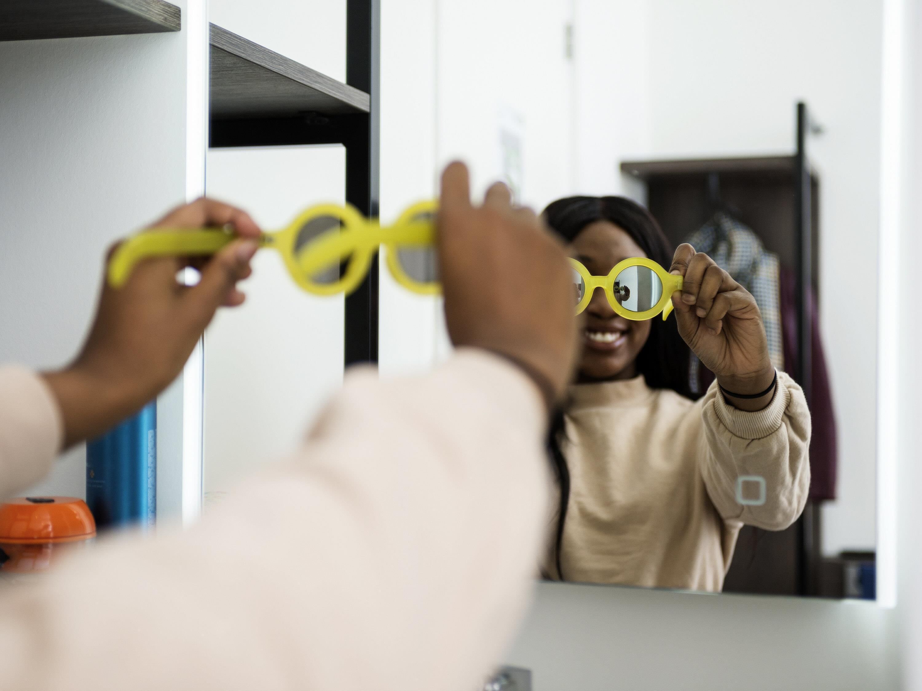 hypo-allergenic bedding, in-room safe, desk, blackout curtains