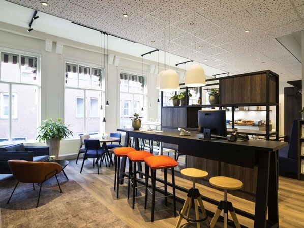 Bar (on property) - ibis Styles Den Haag City Centre (The Hague)
