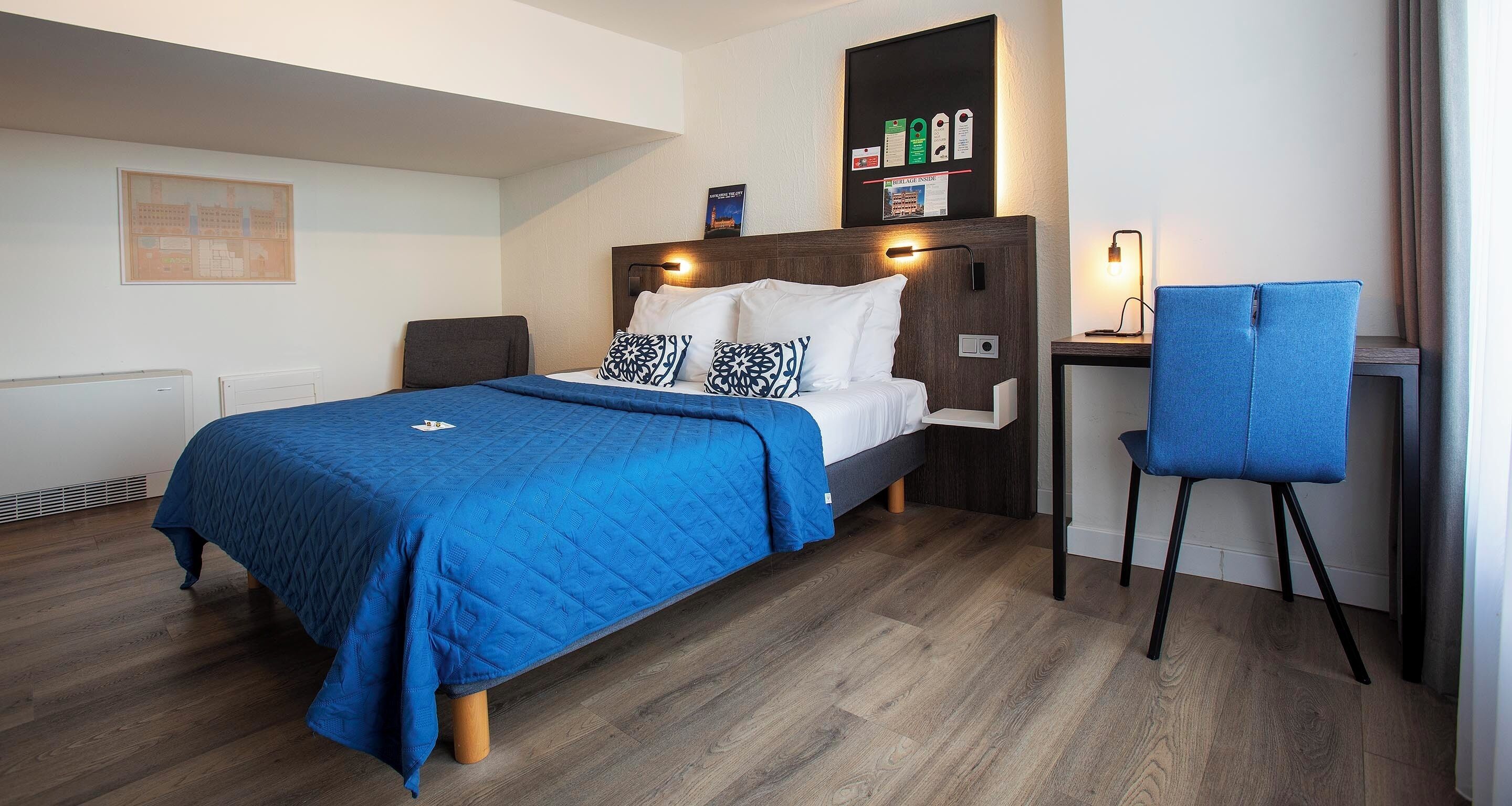 Suite, 1 Queen Bed, Non Smoking | Premium bedding, memory-foam beds, in-room safe, desk