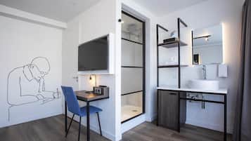 Dusch, regndusch, miljövänliga toalettartiklar och hårtork