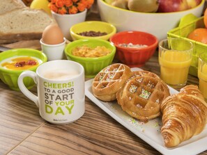 Frokostbuffé hver dag (EUR 19 per person)