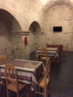 Dining - La Casa de Cisco - Hostal (Arequipa)