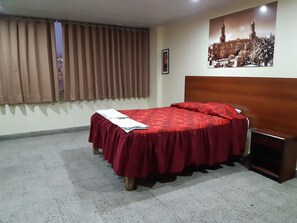 Double Room, 1 Double Bed | Free WiFi - La Casa de Cisco - Hostal (Arequipa)
