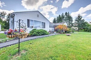 Exterior - Cozy Ellsworth Home w/ Yard, 15 Mi to Acadia! (Ellsworth)