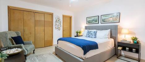 2 chambres, fer et planche à repasser, Wi-Fi gratuit, draps fournis