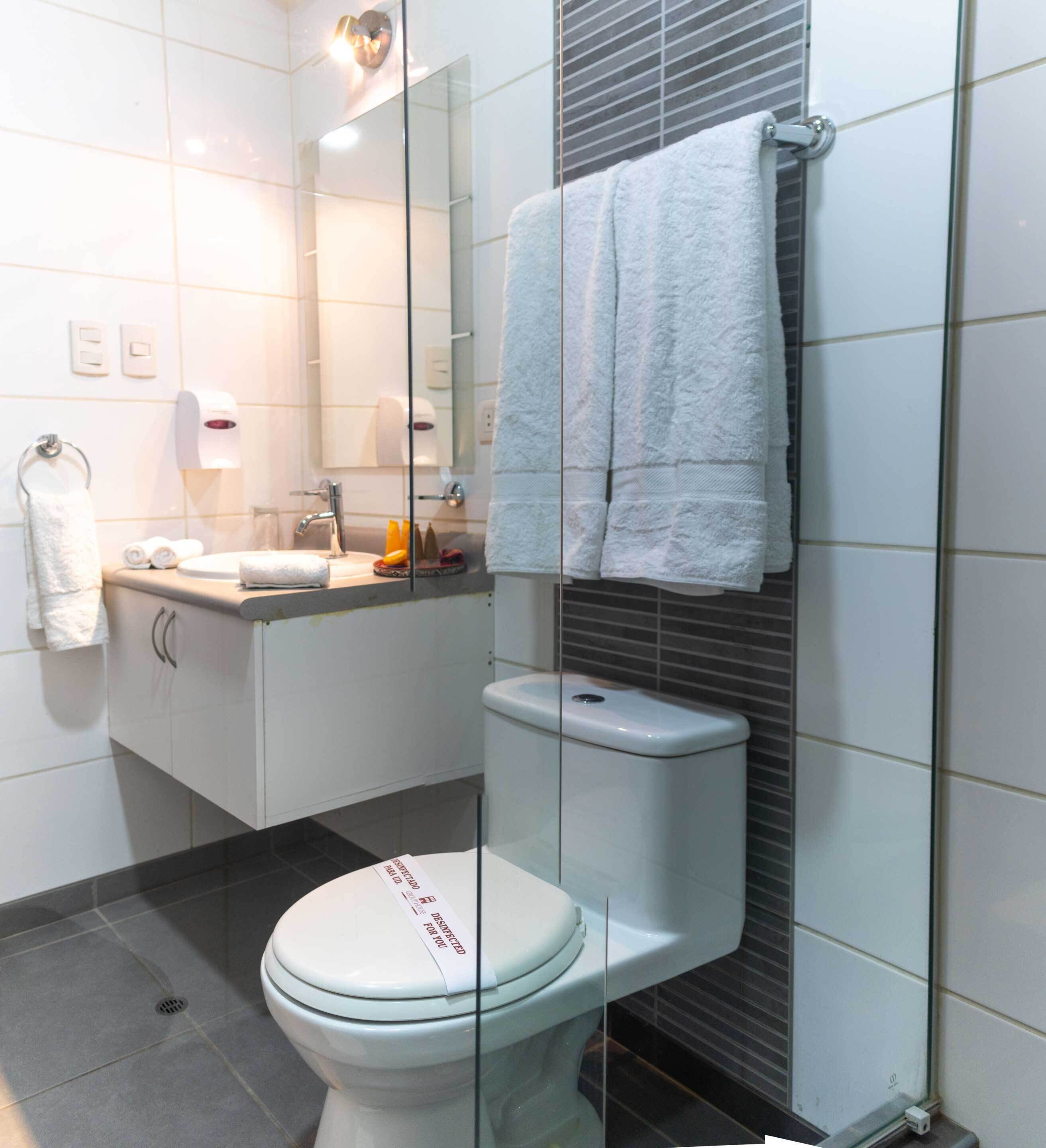 shower, free toiletries, towels