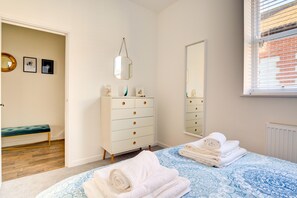1 bedroom, iron/ironing board, travel cot, free WiFi