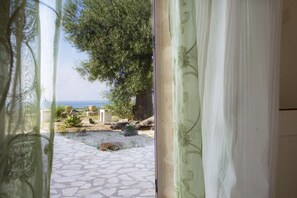 Interior - Splendid villa set in the Mediterranean scrub a stone's throw from the Ionian sea (Pescoluse)