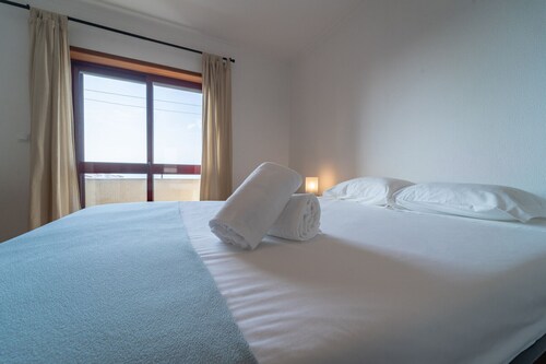 Feliciano Ramos 1 lähellä kuorma-autoasemaa ja keskustaa